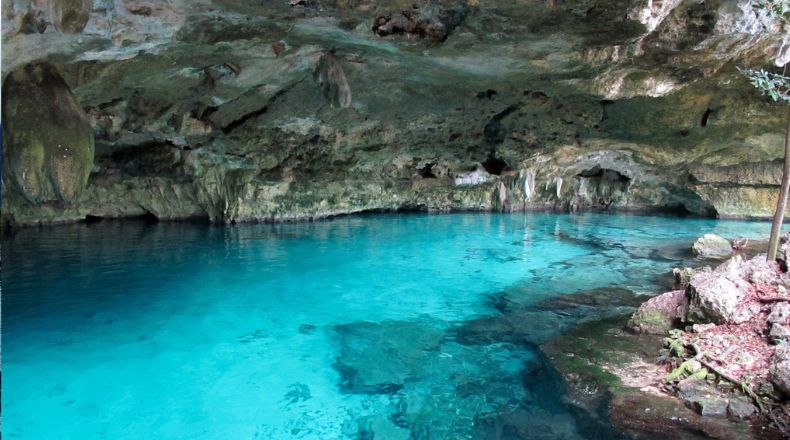 cenote dos ojos